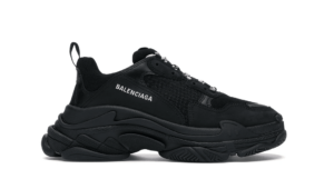 Balenciaga Triple S Black Replica shoe. 1:1 highest quality reps. Buy high quality Fakes. High Quality Fake Shoes Website. Balenciaga reps.