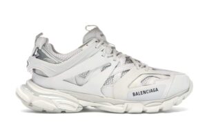 Balenciaga Track White Replica shoe. 1:1 highest quality reps. Buy high quality Fakes. High Quality Fake Shoes Website. Balenciaga reps.