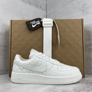 Air Force x Louis Vuitton White Replica shoe. 1:1 highest quality reps. Buy high quality Fakes. High Quality Fake Shoes Website. Air Force Rep Shoes.